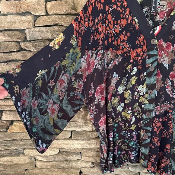 Sacred Threads Multicolor Floral Blouse - Picture 4 of 8